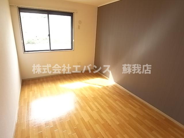 その他部屋・スペース　落ち着いて過ごせるお部屋なので、寝室にいかがでしょうか