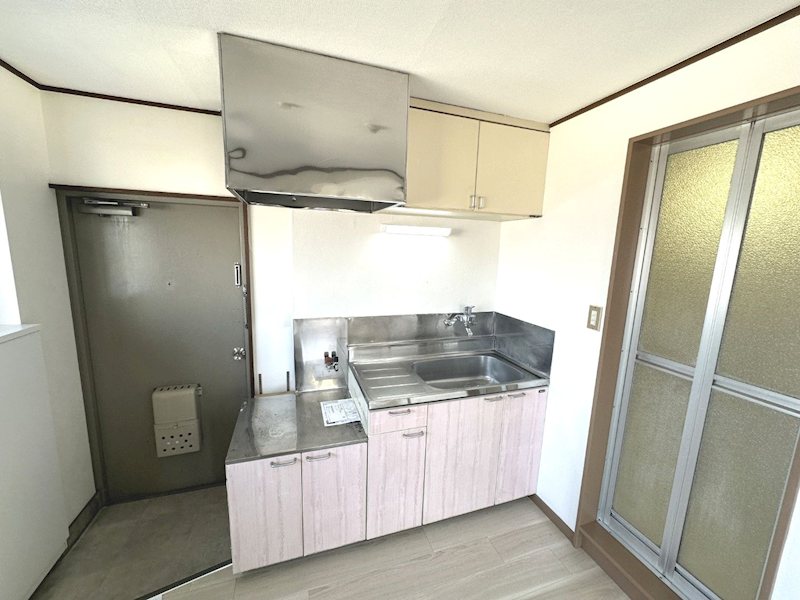 キッチン　上部収納もついたキッチン