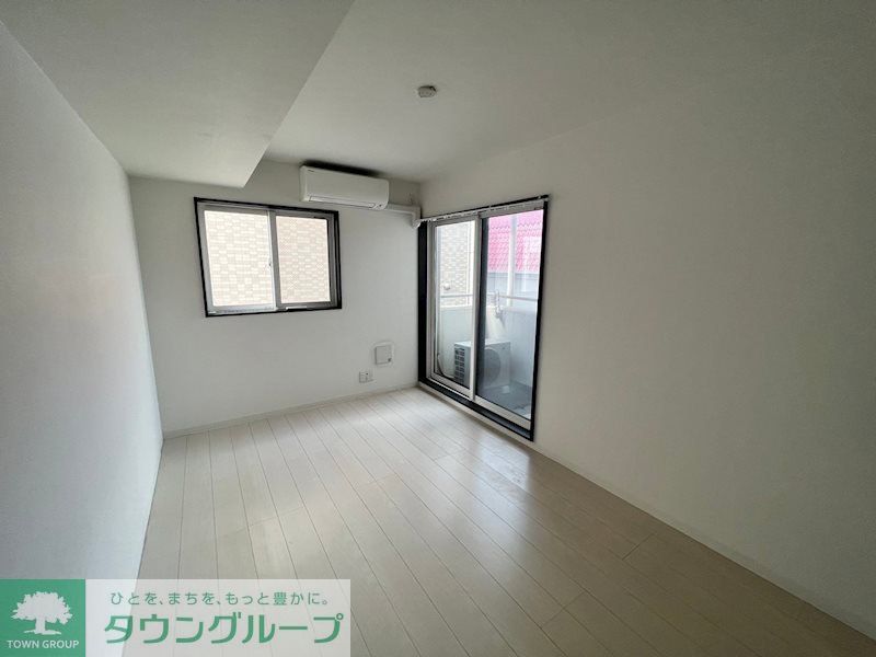 居室・リビング　※別号室参考写真のため実際の間取りとは異なります。