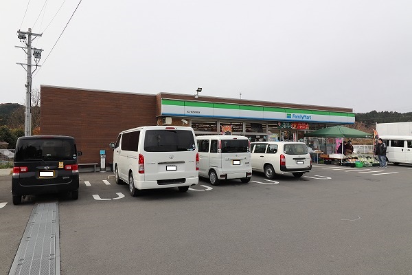 コンビニ　ファミリーマート 牧之原西萩間店（コンビニ）まで2840m