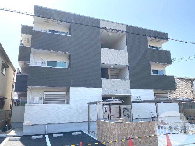 建物外観　住環境良好です♪