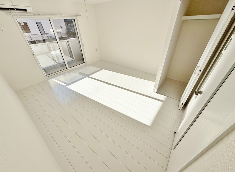 居室・リビング　※建築中内観写真です、現状優先となります。