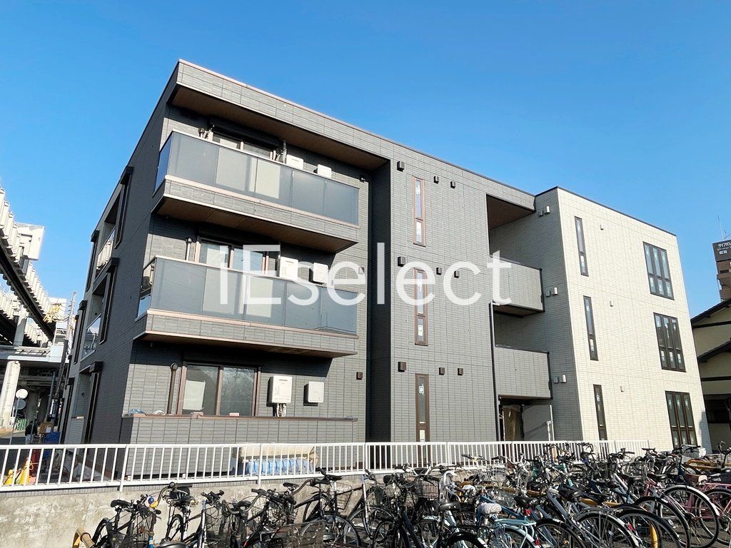 エントランス　オートロック付きで防犯面も安心★