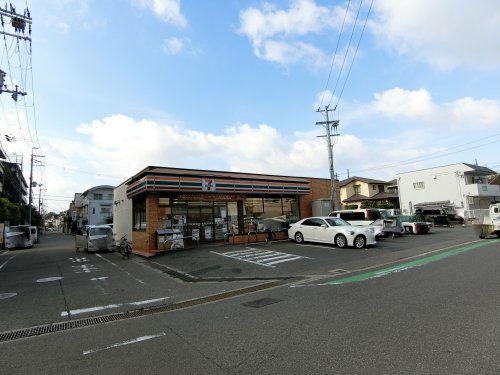 コンビニ　セブンイレブン　和泉尾井町店（コンビニ）まで426m