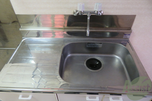 洗面設備　キッチンと共用です。助かりまくりだー。