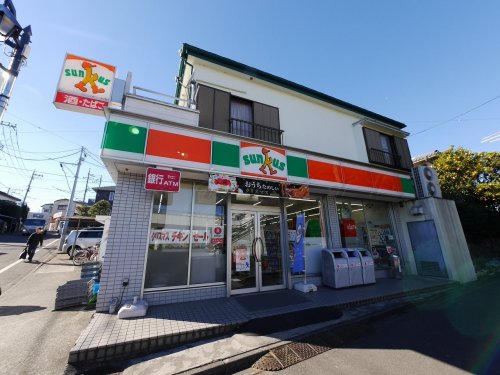 コンビニ　サンクス 六会店（コンビニ）まで859m