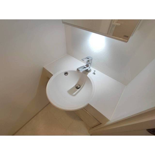 洗面設備　一面鏡洗面化粧台