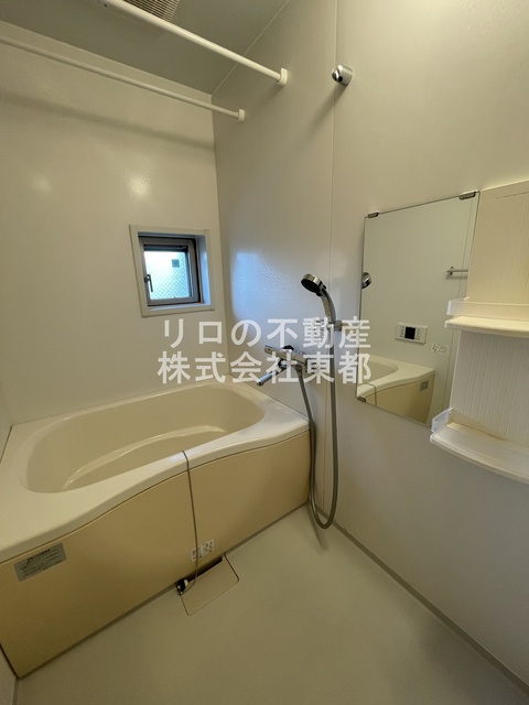 バス・シャワールーム　浴室には乾燥機が付いているので梅雨の時期でも安心です☆