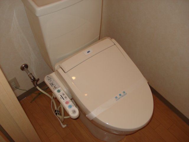 トイレ　シャワー付トイレ（イメージ）