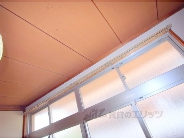 その他　カーテンレール