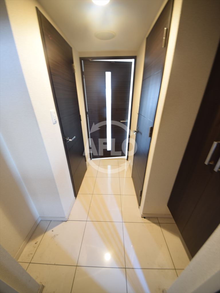 玄関　S-RESIDENCE NAMBA Viale　玄関