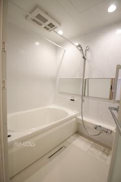 バス・シャワールーム　追焚と乾燥機能付バス