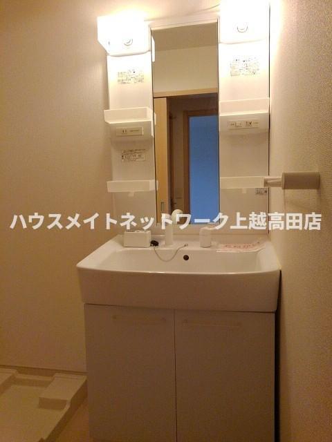 洗面設備　洗髪洗面化粧台