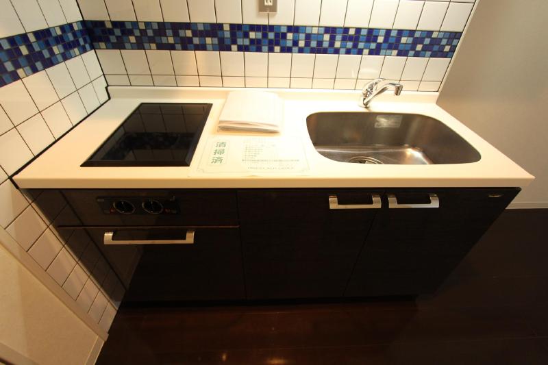 キッチン　同タイプの別部屋写真です。現況優先となります。