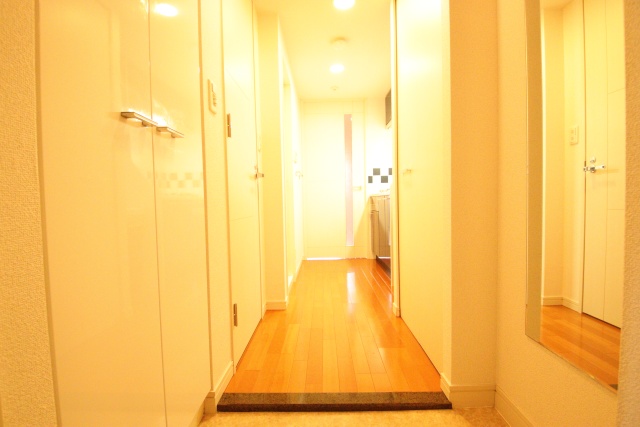 玄関　※別室の参考写真の為、現況優先です。