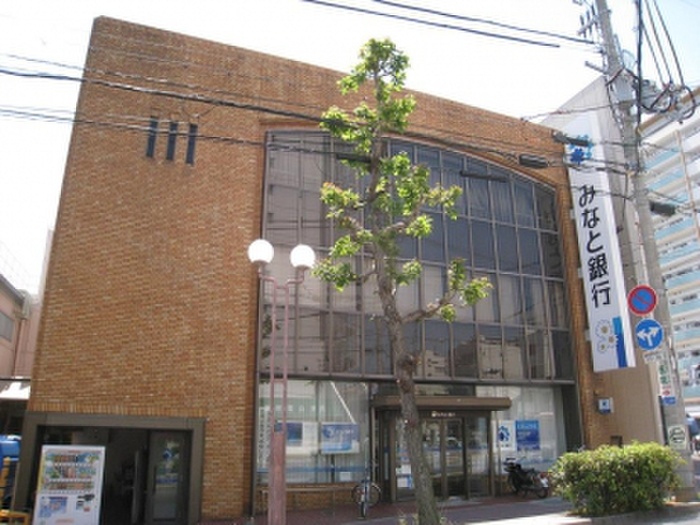 銀行　三井住友銀行（銀行）まで350m