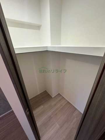 収納　パークアクシス四谷ステージ