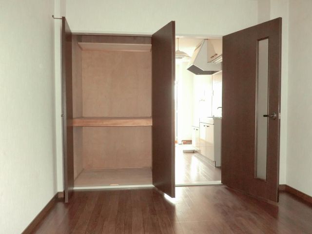 収納　洋間にある収納です。