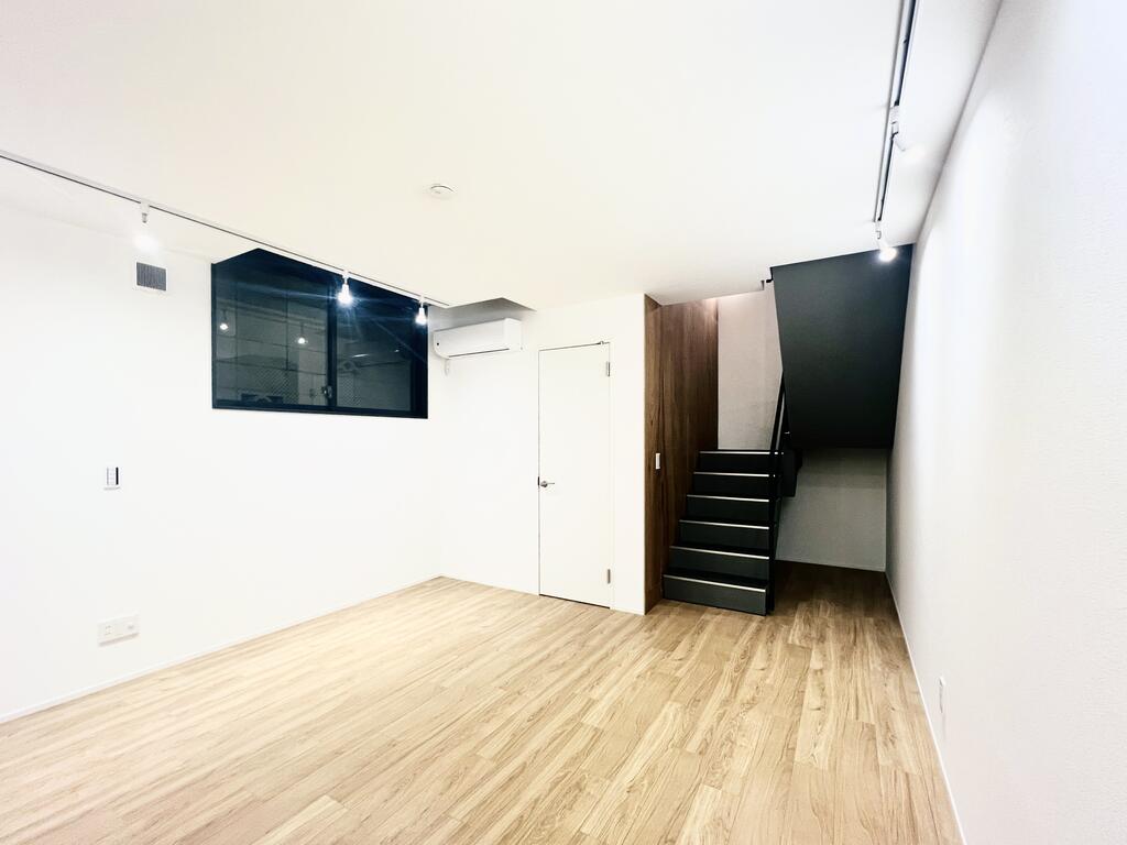 エントランス　シンプルだけど落ち着く、ちょうどいい空間