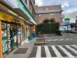 コンビニ　ファミリーマート東玉川二丁目店（コンビニ）まで198m