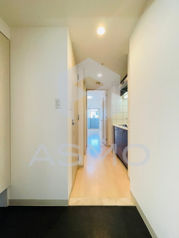 玄関　同マンション別部屋　参考写真