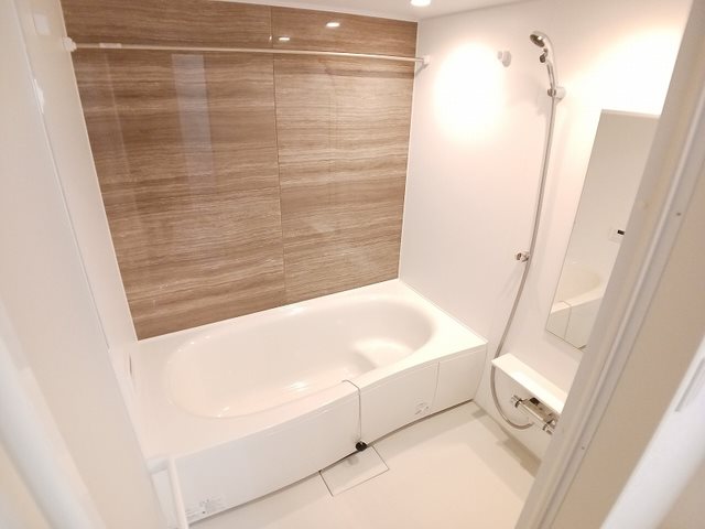 バス・シャワールーム　※別号室の写真です。