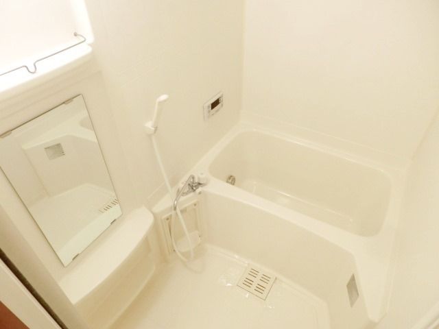 バス・シャワールーム　キレイなバスルームです。