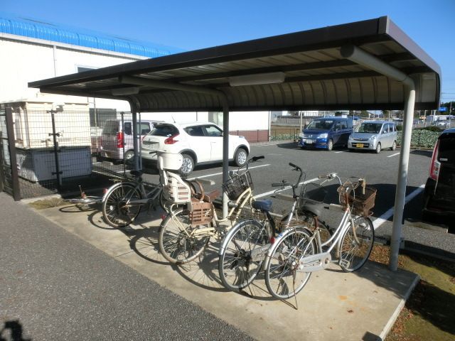 その他共有部分　屋根付の駐輪場です！
