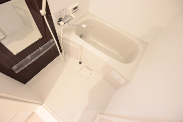 バス・シャワールーム　※別室の参考写真の為、現況優先です。