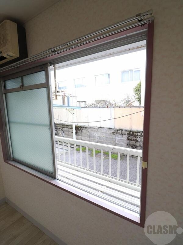 バルコニー　サービスバルコニー