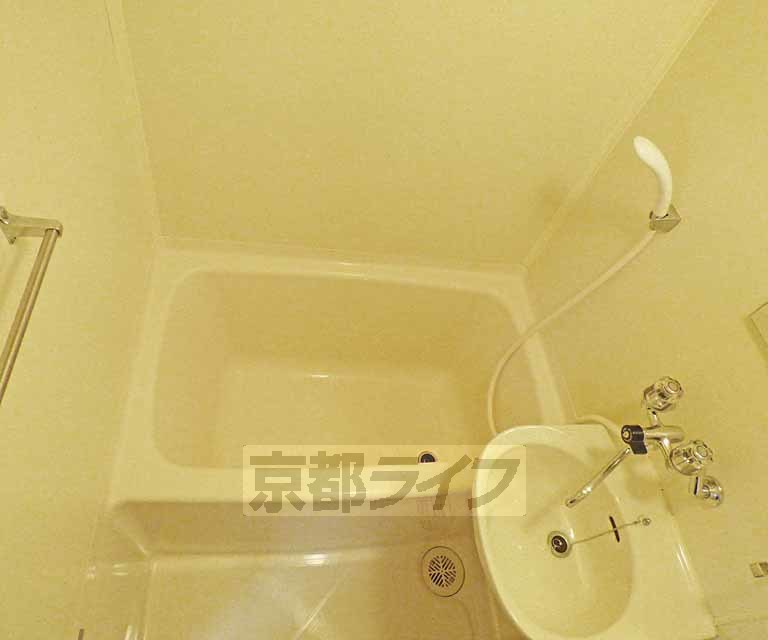 バス・シャワールーム　広いお風呂です。