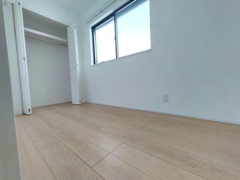 その他部屋・スペース　窓のついた３階３．１帖の洋室