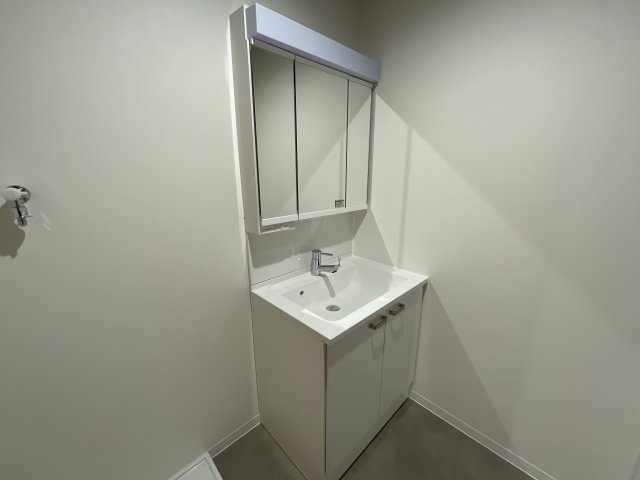 洗面設備　脱衣スペースもあります