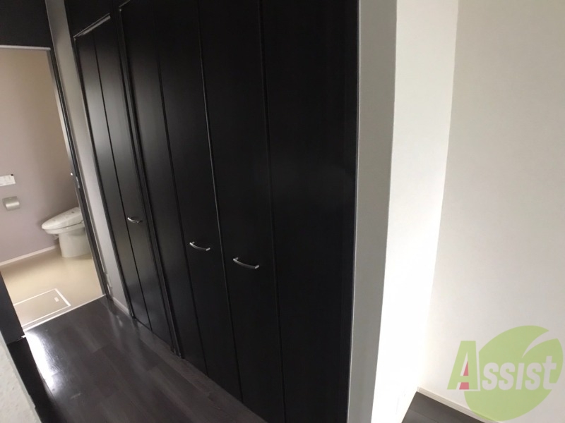 収納　洋室のクローゼット。広さは十分そうです。