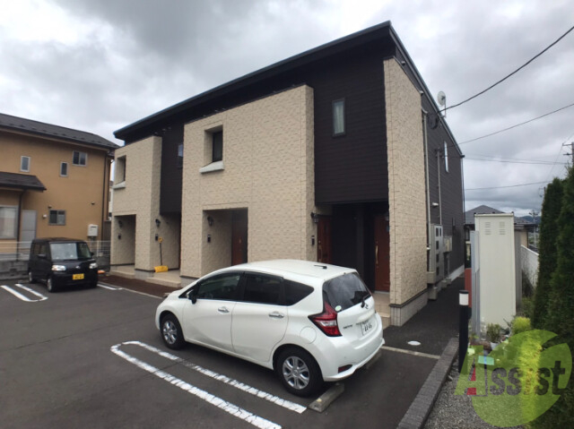 建物外観　仙台市泉区西中山１「ベル　フィオーレ」