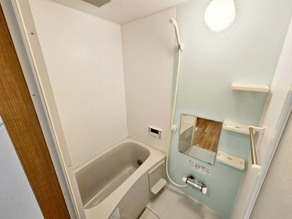 バス・シャワールーム　バス