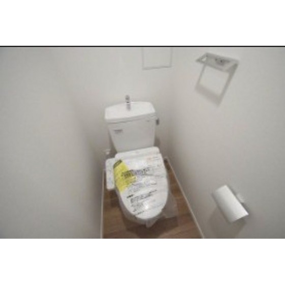 トイレ　写真は別部屋です。