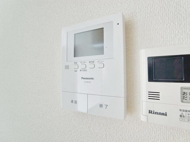 セキュリティ　♪モニター付きインターホンで来客をチェック♪