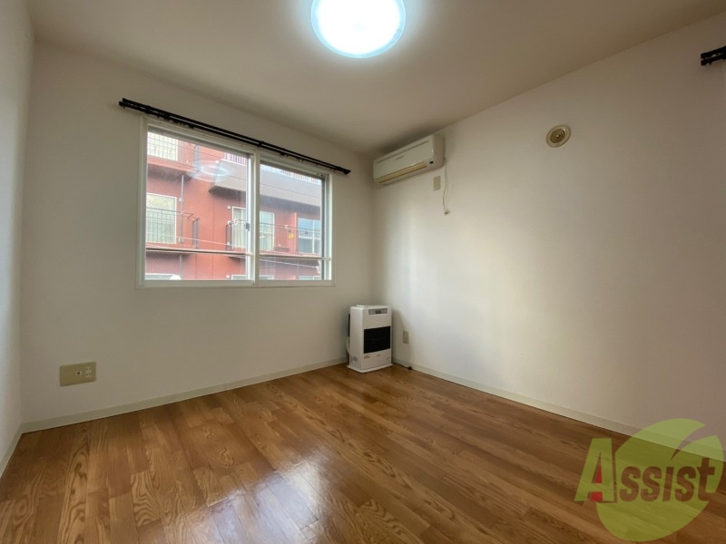 居室・リビング　広くてキレイなお部屋が広がっていて、充実した生活が送れそう。