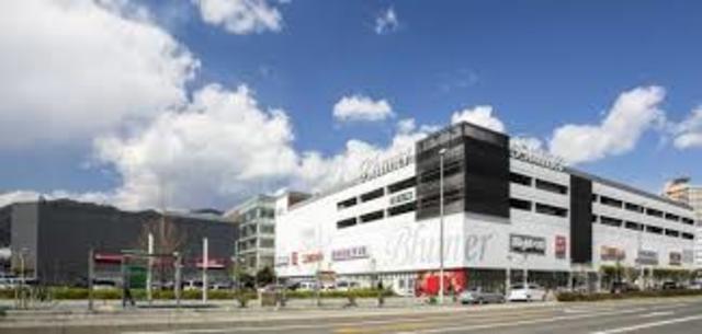 ショッピングセンター　ブルメールHAT神戸（ショッピングセンター）まで416m