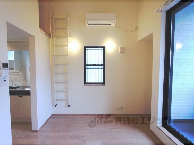 居室・リビング　洋室