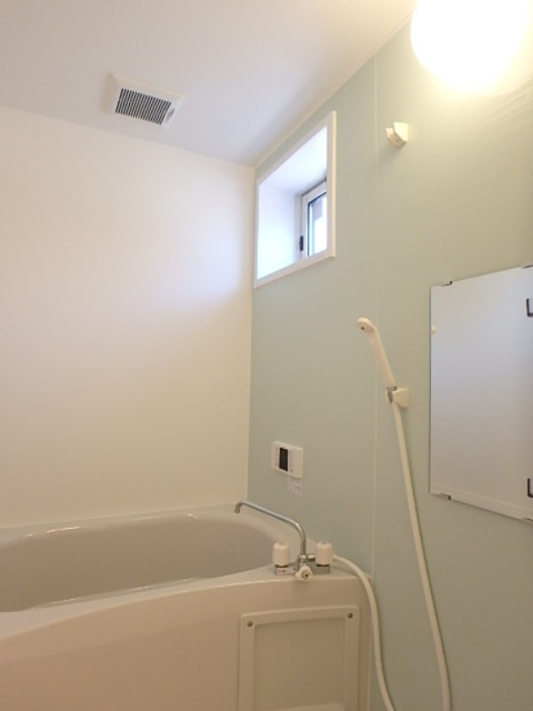 バス・シャワールーム　図面と現状に相違がある場合には現状を優先．．．