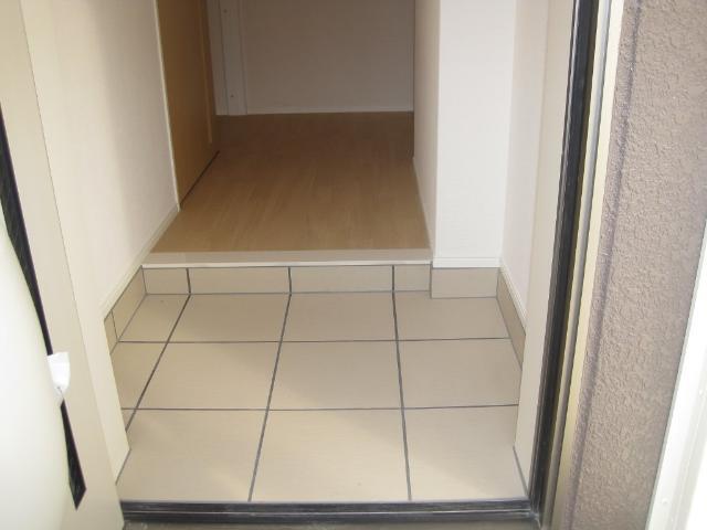 玄関　ゆったりとした玄関です