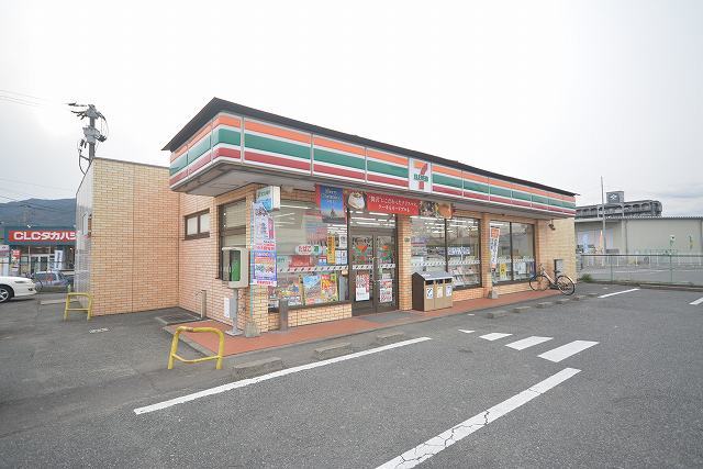 コンビニ　セブンイレブン（コンビニ）まで400m