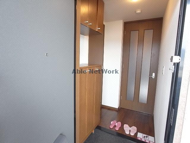 玄関　※同型参考写真