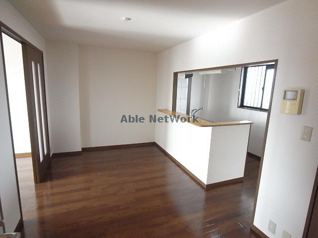 居室・リビング　※同型参考写真