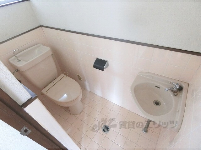 洗面設備　トイレの手洗い場です