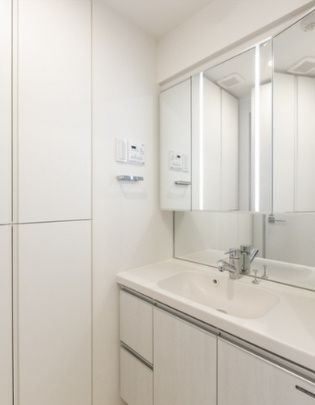 洗面設備　☆嬉しい独立洗面台☆