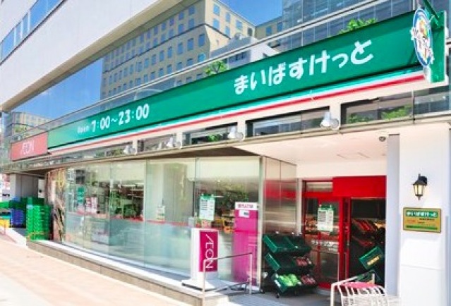 コンビニ　ローソンストア100築地7丁目店（コンビニ）まで228m