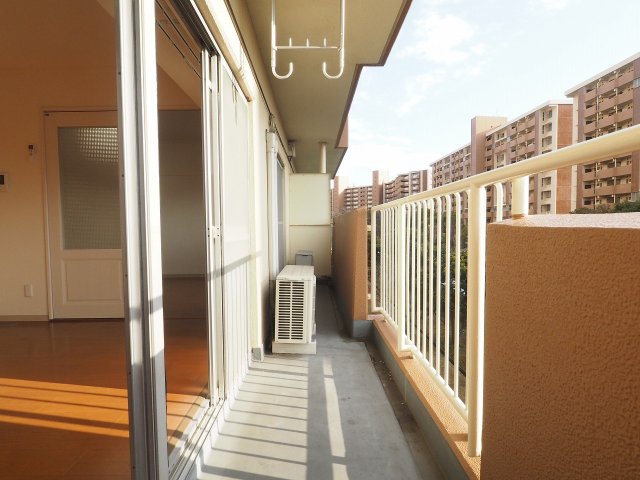 バルコニー　ワイドバルコニー